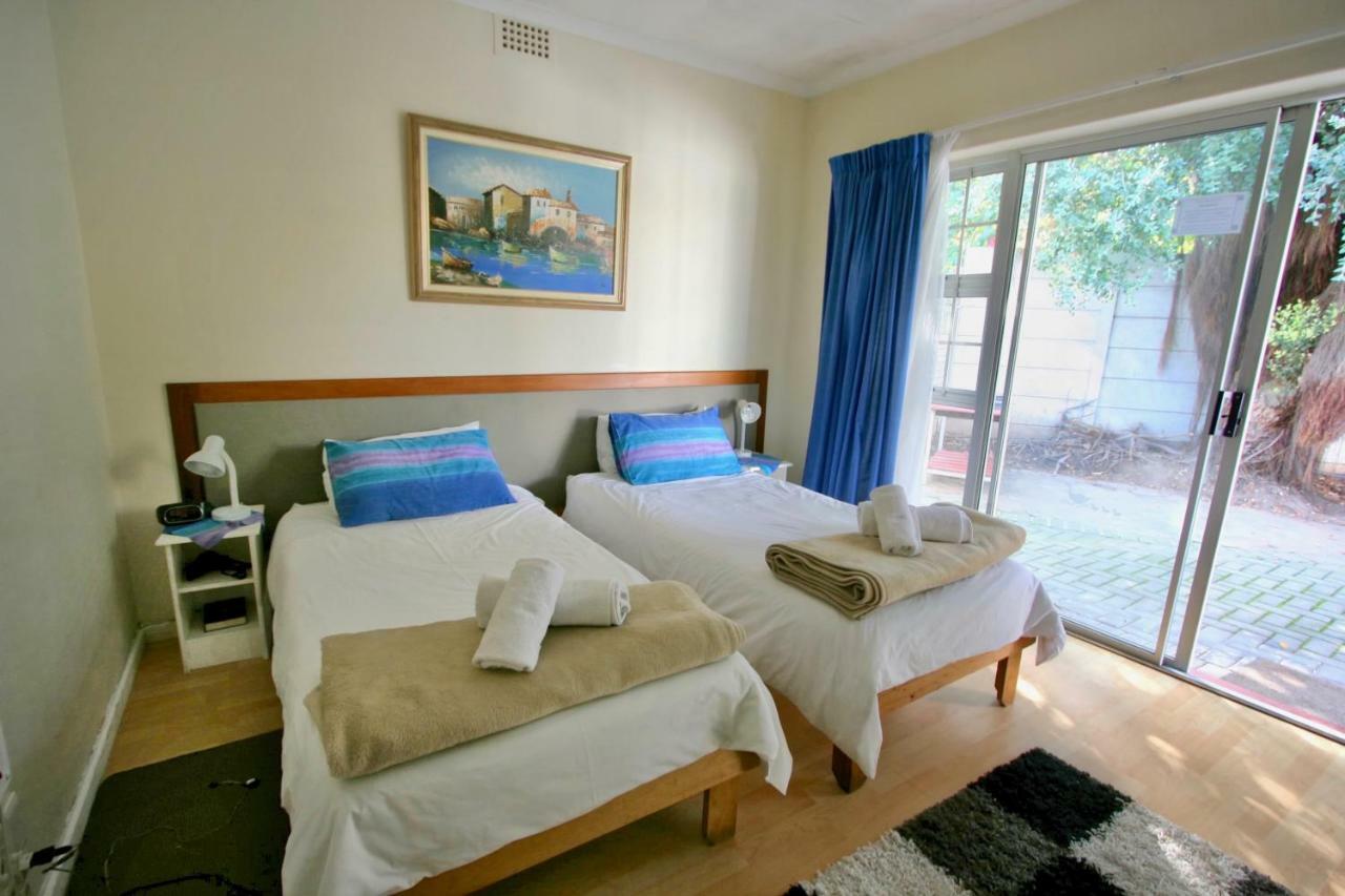 Clouds Guest House Durbanville Ngoại thất bức ảnh